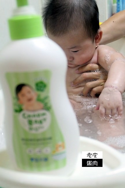 寶寶沐浴乳．體驗 | 【雪芙蘭 親貝比】嬰幼兒草本溫和泡泡露 - 老皮嫩肉的流水帳生活