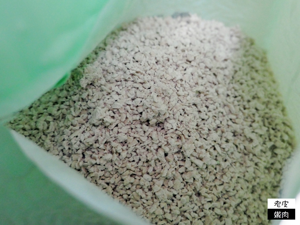 礦型豆腐砂體驗 | 可以沖馬桶的貓砂【雪玉 おから礦型豆腐凝結貓砂】  - 老皮嫩肉的流水帳生活