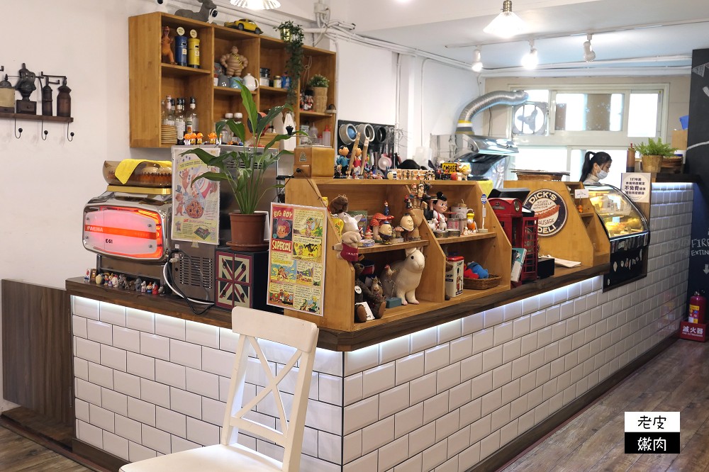 桃園車站隱藏咖啡廳 | 二樓的【Wooly cafe】有wifi及插座 / 內有菜單 - 老皮嫩肉的流水帳生活