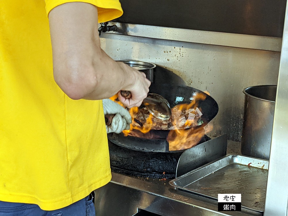 桃園烤鴨推薦 | 桃園火車站 排隊1小時以上的【林家-台式烤鴨莊】 台灣人最喜歡的味道 - 老皮嫩肉的流水帳生活