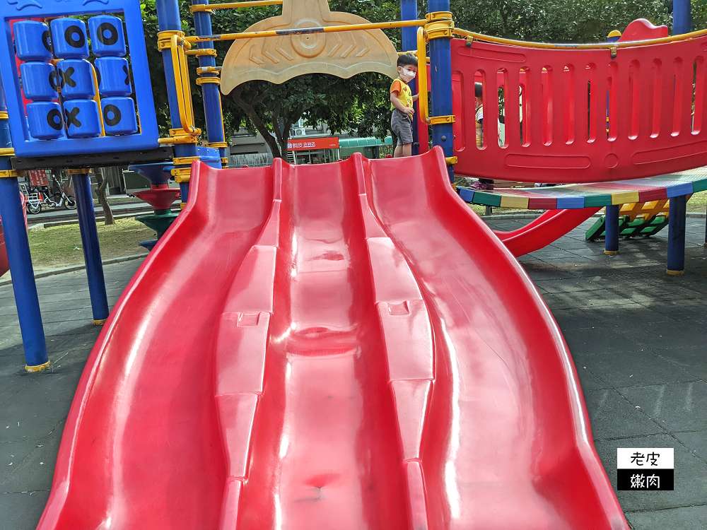 竹北遛小孩地方推薦| 竹北特色公園【莊敬蔬果公園】有溜滑梯溜到飽 - 老皮嫩肉的流水帳生活