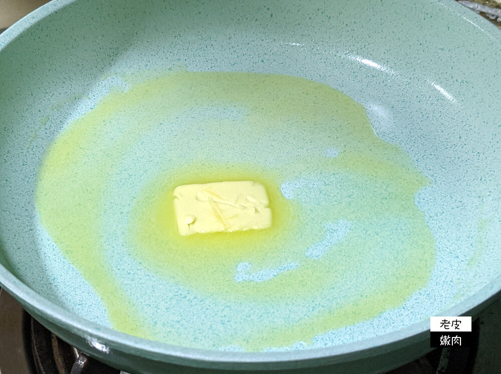 懶人料理-平底鍋篇 | 健康營養的【法式玉米起司 吐司】 - 老皮嫩肉的流水帳生活