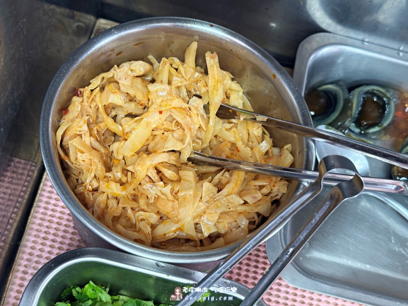 桃園車站銅板美食【元氣の麵線】東石鮮蚵、溏心皮蛋、香滷大腸及辣泡菜 - 老皮嫩肉的流水帳生活