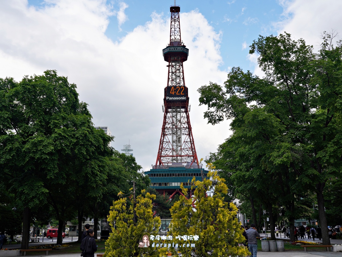 北海道必訪景點【札幌電視塔】可俯瞰大通公園、札幌街景 晴天時能遠眺石狩平原與山脈。 - 老皮嫩肉的流水帳生活 北海道必訪景點【札幌電視塔】可俯瞰大通公園、札幌街景 晴天時能遠眺石狩平原與山脈。 - 老皮嫩肉的流水帳生活