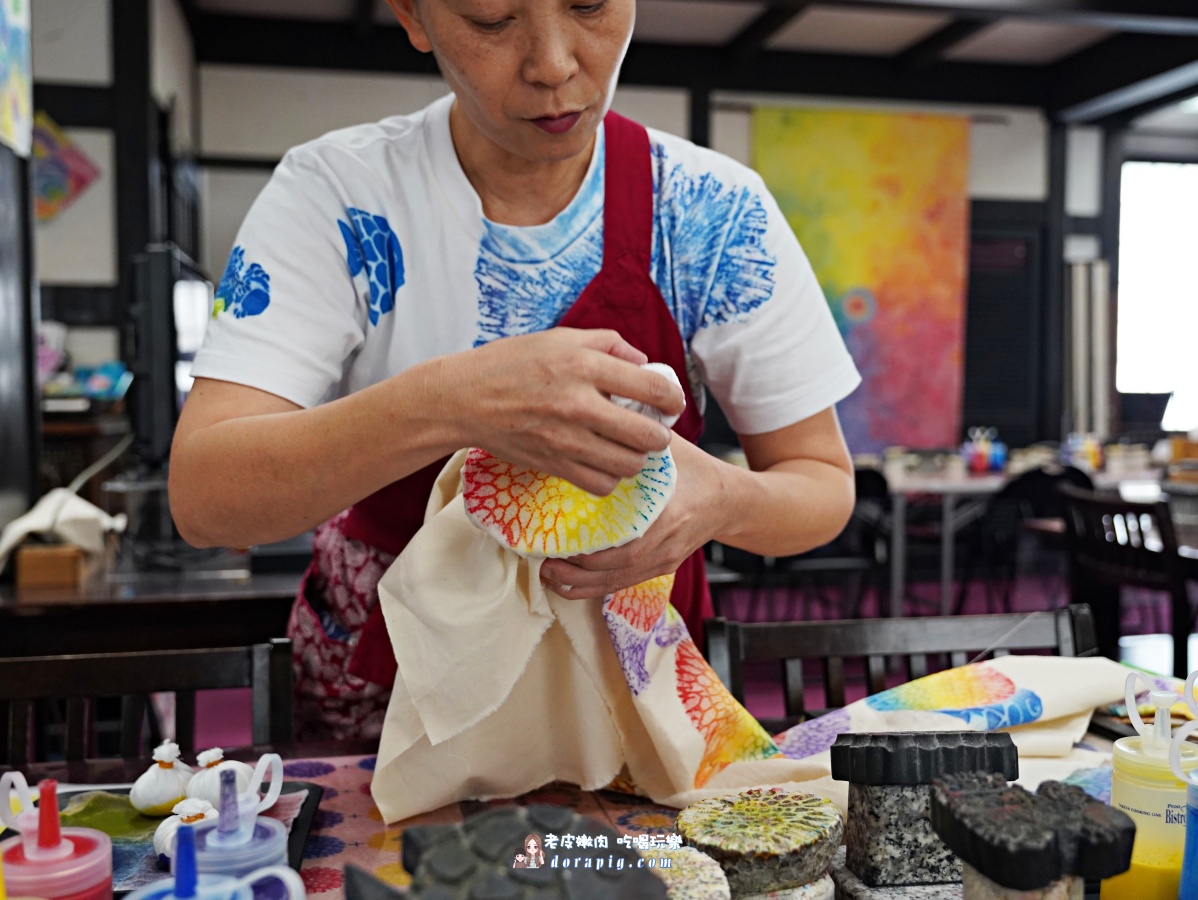 【沖繩文化首作體驗】首里琉染 作出獨一無二的珊瑚染包包 - 老皮嫩肉的流水帳生活