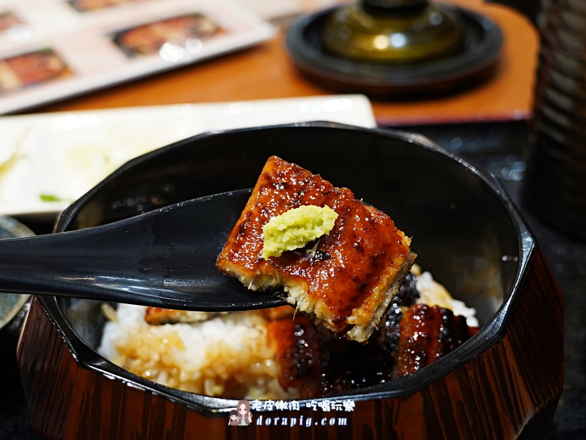 沖繩老饕必吃【黑船鰻魚飯】秘醬極致奢華享受 一生必訪的鰻魚殿堂 - 老皮嫩肉的流水帳生活 沖繩老饕必吃【黑船鰻魚飯】秘醬極致奢華享受 一生必訪的鰻魚殿堂 - 老皮嫩肉的流水帳生活