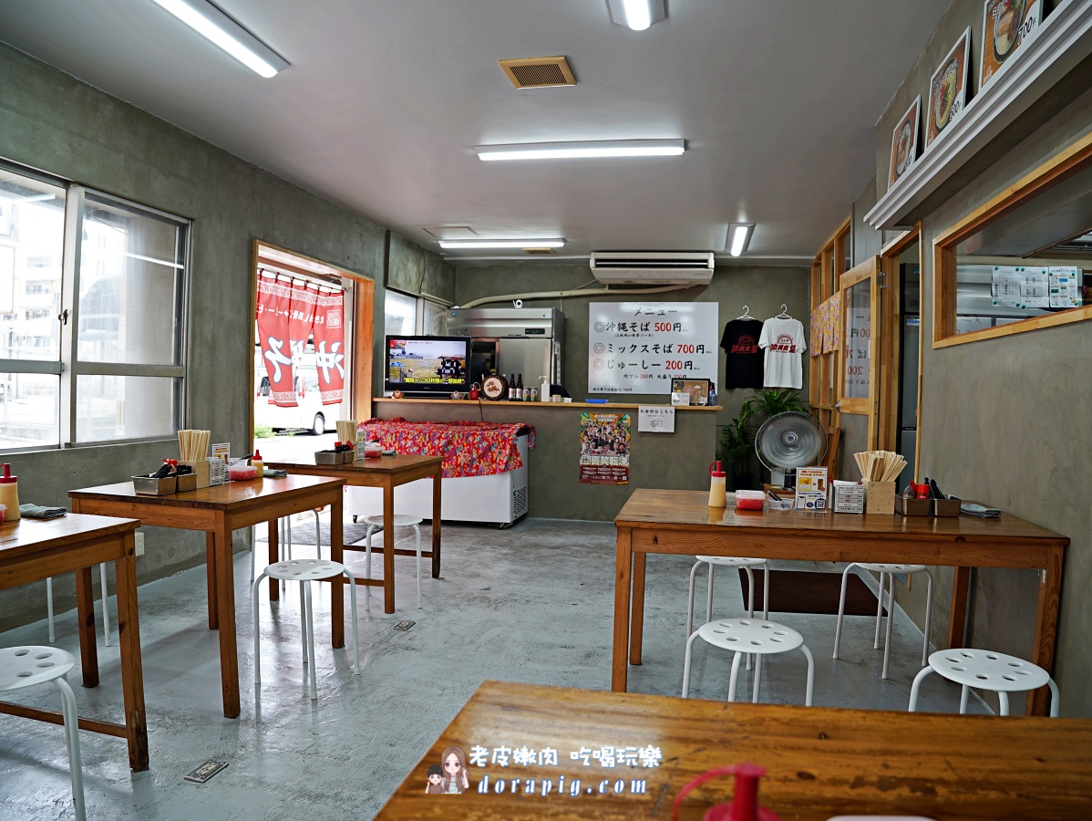 沖繩那霸在地人私藏【沖縄食堂にじや 曙店】一碗入魂的阿古豬骨湯麵 - 老皮嫩肉的流水帳生活