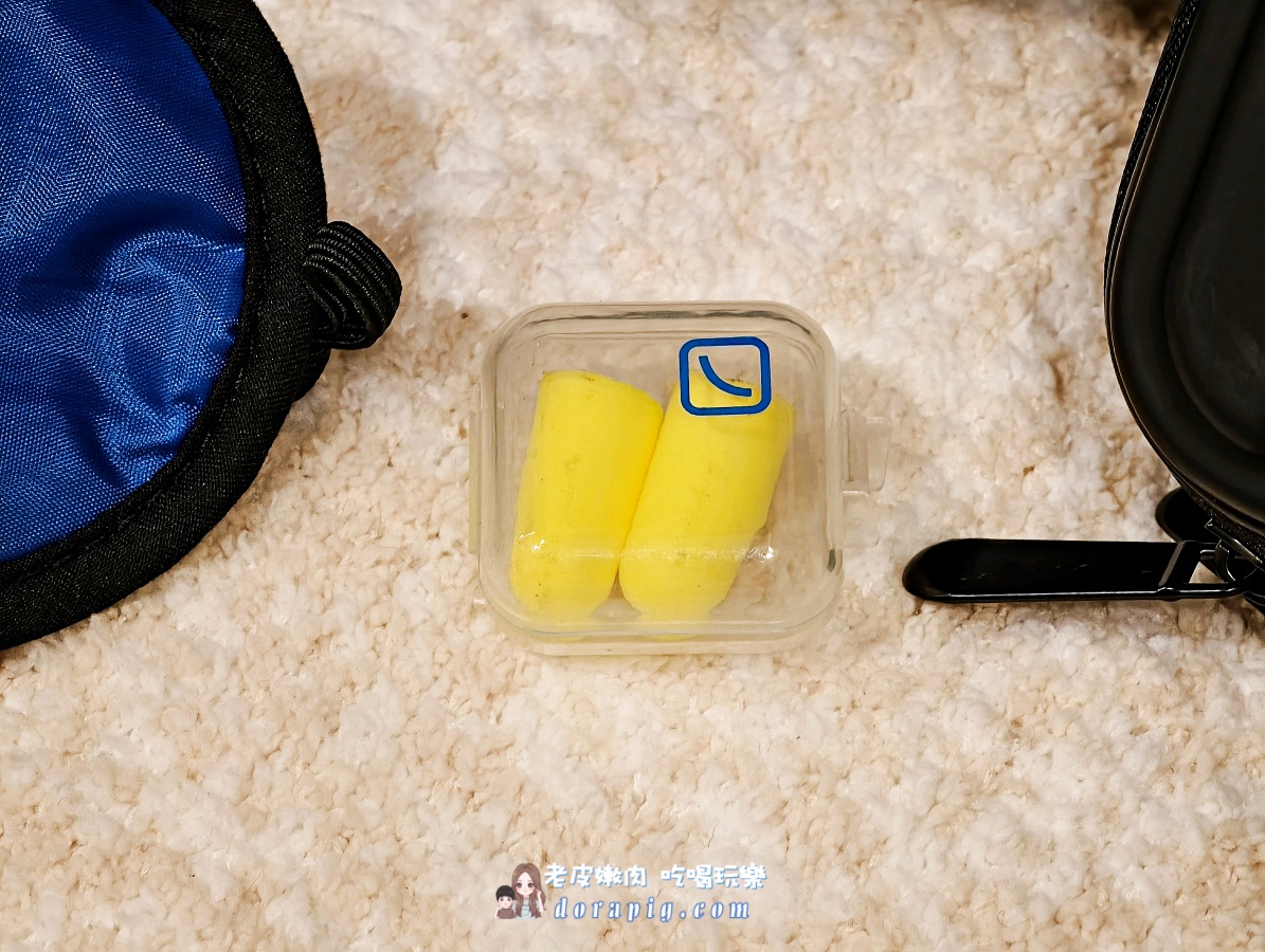旅行舒適度UP!【Travel Blue ALL-IN-ONE組】長途飛行、公路旅行必備神物! - 老皮嫩肉的流水帳生活 旅行舒適度UP!【Travel Blue ALL-IN-ONE組】長途飛行、公路旅行必備神物! - 老皮嫩肉的流水帳生活